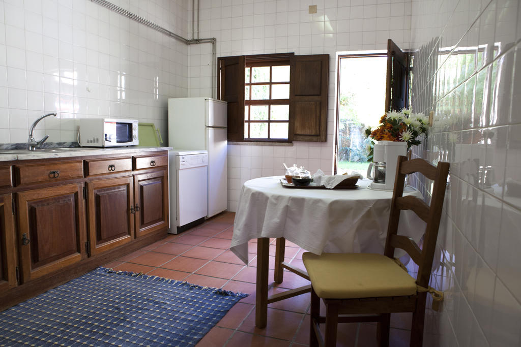 Gasthaus Casa De Darei Mangualde Zimmer foto