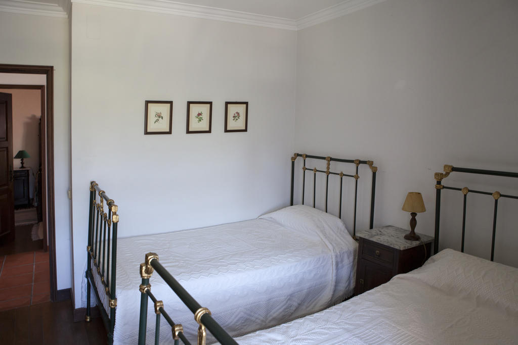 Gasthaus Casa De Darei Mangualde Zimmer foto